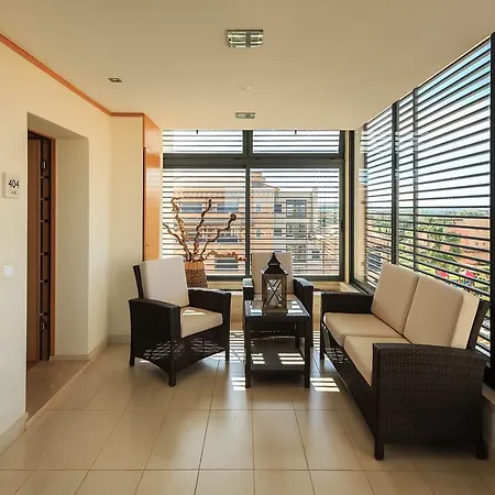 Victoria Boulevard Penthouse Apartmán *